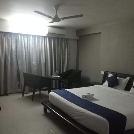 Alappuzha Aec Residency酒店 外观 照片